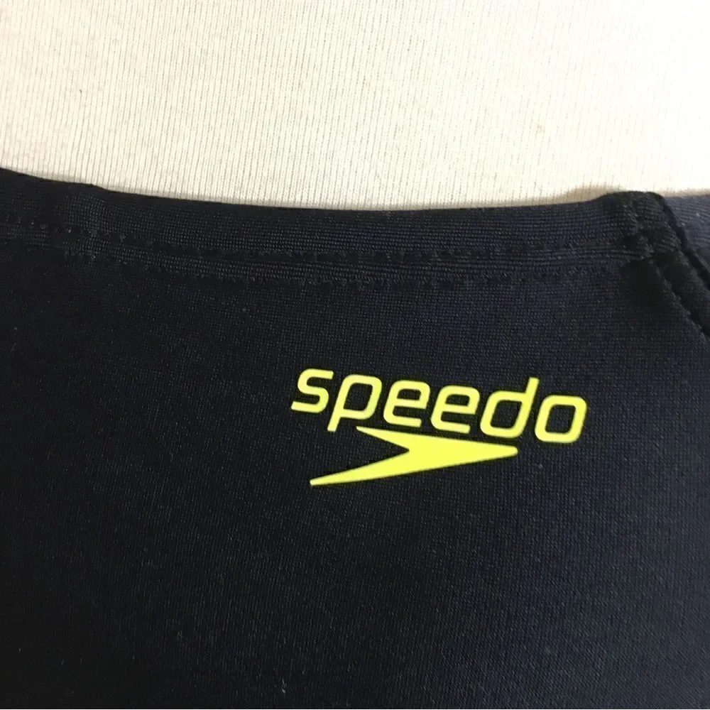 Speedo NWT Fitness One Piece Swimsuit Size 10
